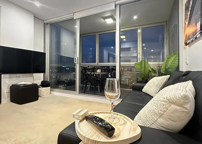 Cbd Sky View Apartment
